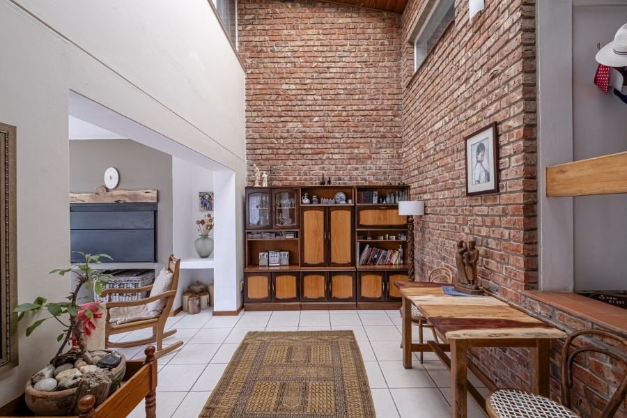 4 Bedroom Property for Sale in Summerstrand Eastern Cape